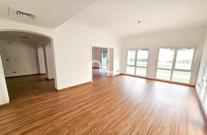 Villa - 5 Bedrooms - 5 Bathrooms for rent in Meadows 2 - Meadows - Dubai