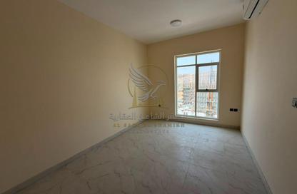 Apartment - 3 Bedrooms - 3 Bathrooms for rent in Al Jurf 3 - Al Jurf - Ajman Downtown - Ajman