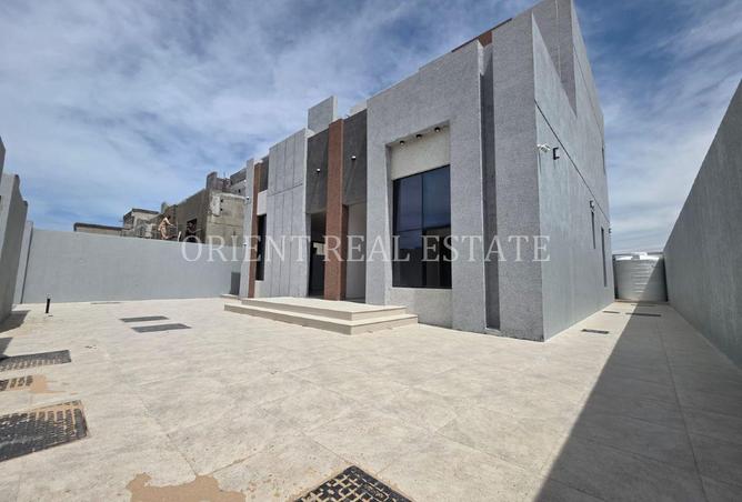 71128342 - Property Image 3