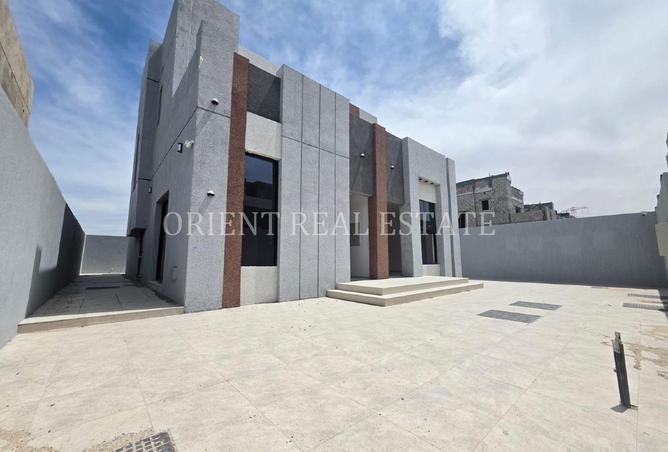 71128342 - Property Image 2