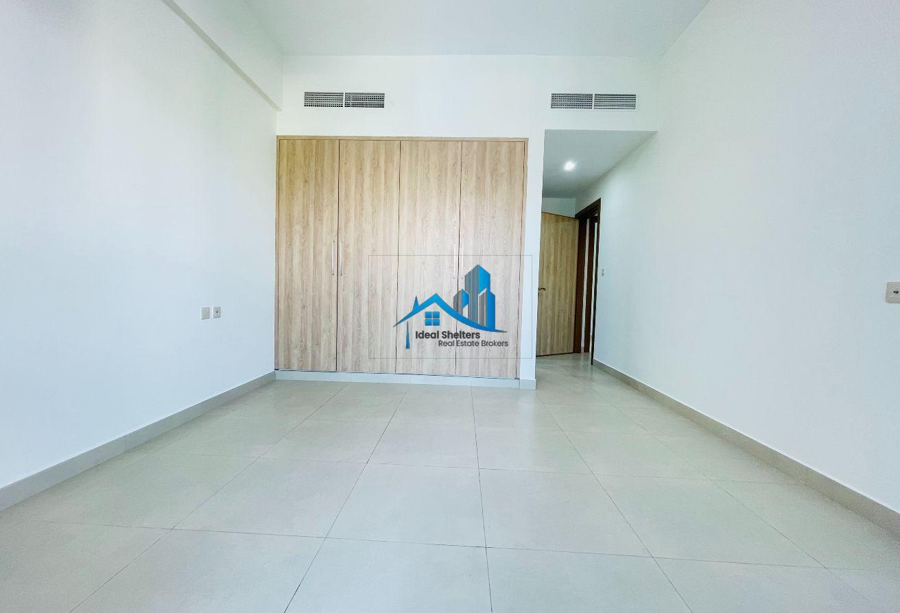 Brand New Building I Near to Park I balcony Pool photo 2