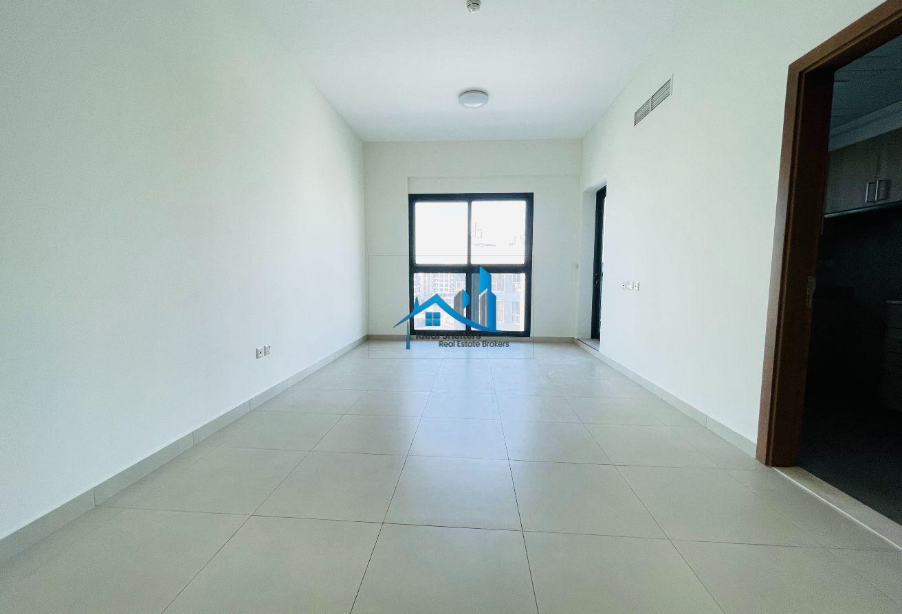 Brand New Building I Near to Park I balcony Pool photo 3