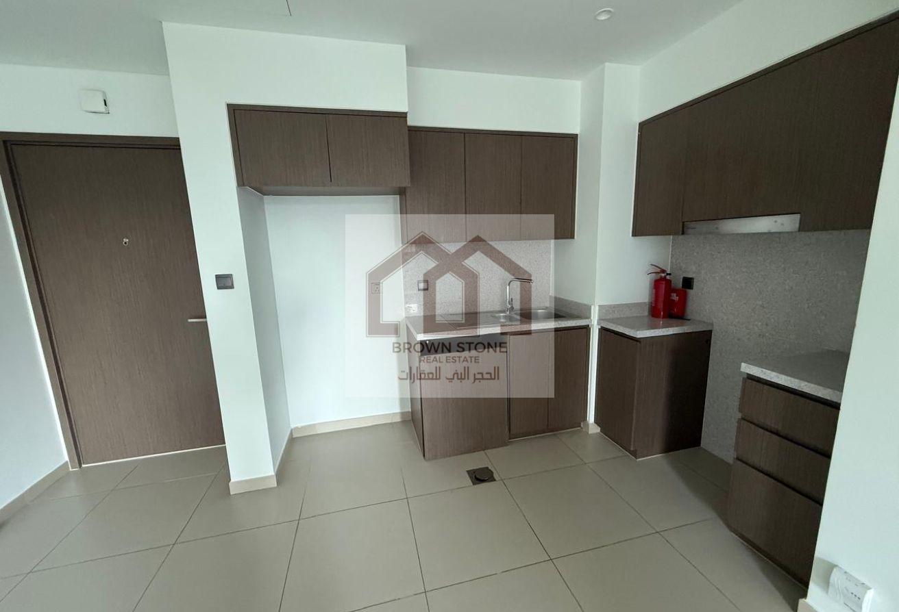 High Floor | Corner Unit | Blvd View |Unfurnished photo 8