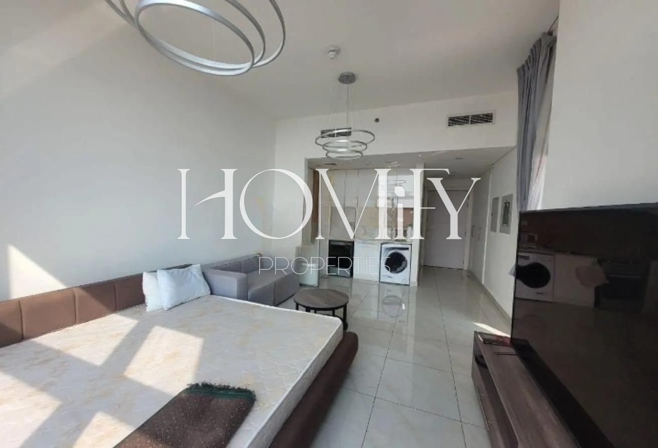 Huge Layout | Prime Location | Amazing View photo 2