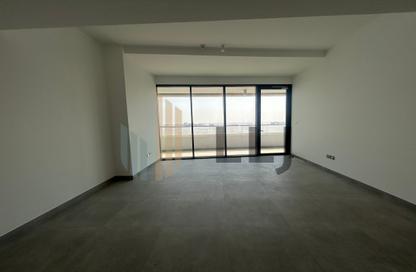 Apartment - 3 - 5 for rent in Al Sail Tower - Al Dana - Al Raha Beach - Abu Dhabi