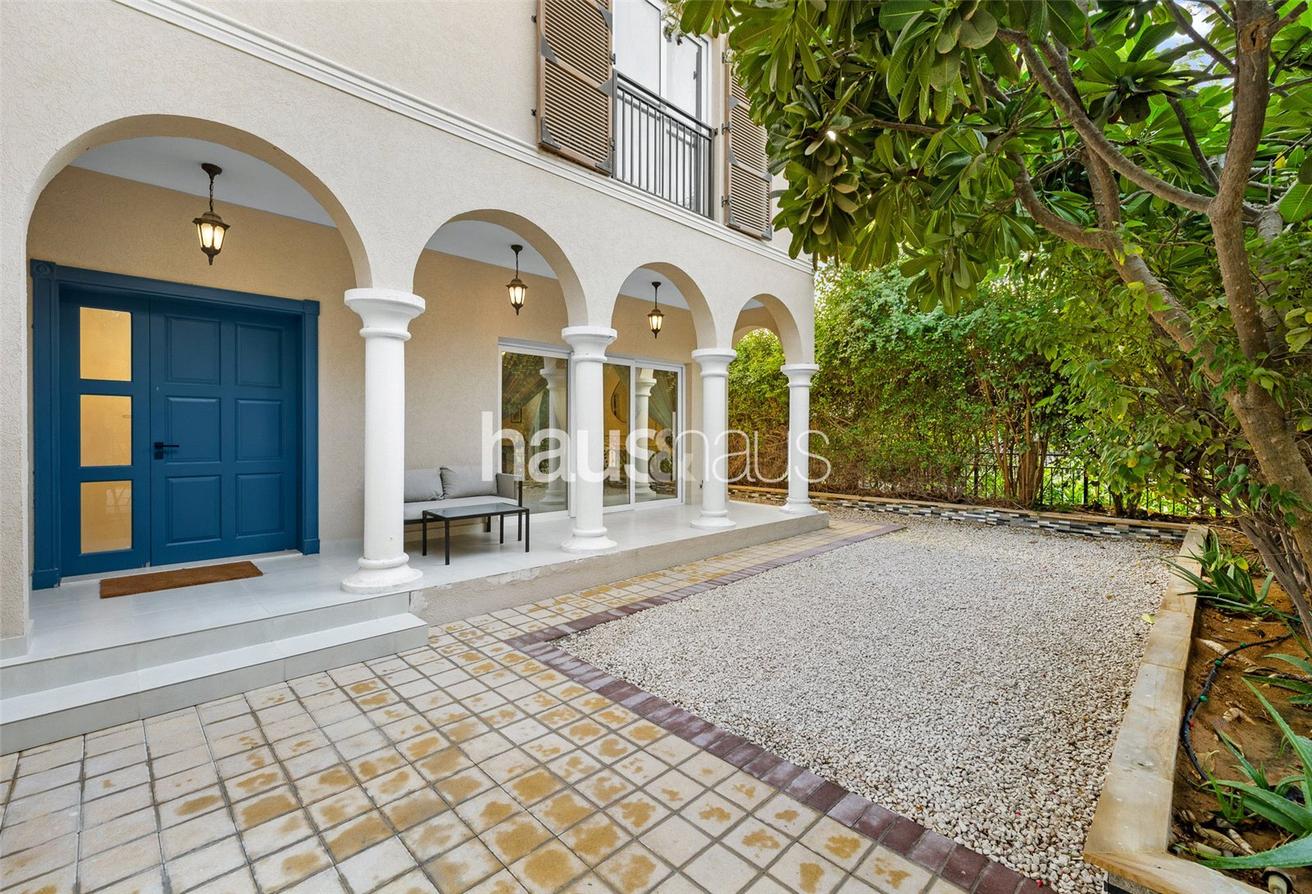 Upgraded | Corner Plot | South West Garden photo 20