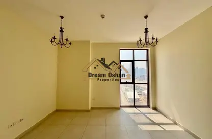 شقة - غرفة نوم - 1 حمام للايجار في مبنى روز - الجداف - دبي