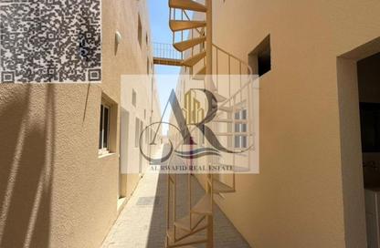 Labor Camp - Studio - 7+ Bathrooms for rent in Al Sajaa S - Al Sajaa - Sharjah