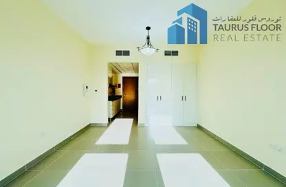 Apartment - 1 Bathroom for rent in Wadima Plaza - Deira Enrichment Project - Deira - Dubai