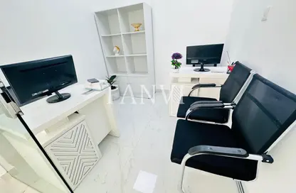 Office Space - 1 Bedroom - 1 Bathroom for rent in Reem Residency - Al Karama - Dubai