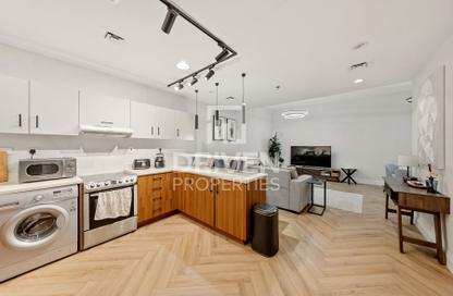 Apartment - 1 Bedroom - 2 Bathrooms for sale in Sulafa Tower - Dubai Marina - Dubai