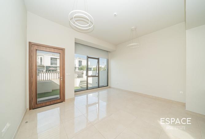 127019319 - Property Main Image