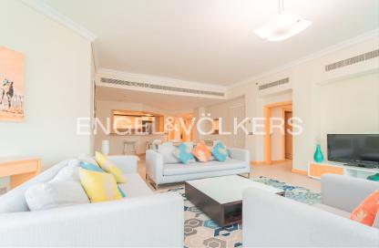 Apartment - 3 - 4 for rent in Al Das - Shoreline Apartments - Palm Jumeirah - Dubai