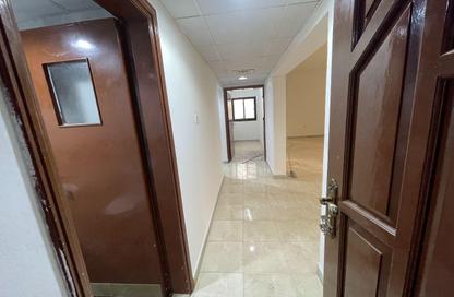Apartment - 3 Bedrooms - 3 Bathrooms for rent in Al Manaseer - Abu Dhabi