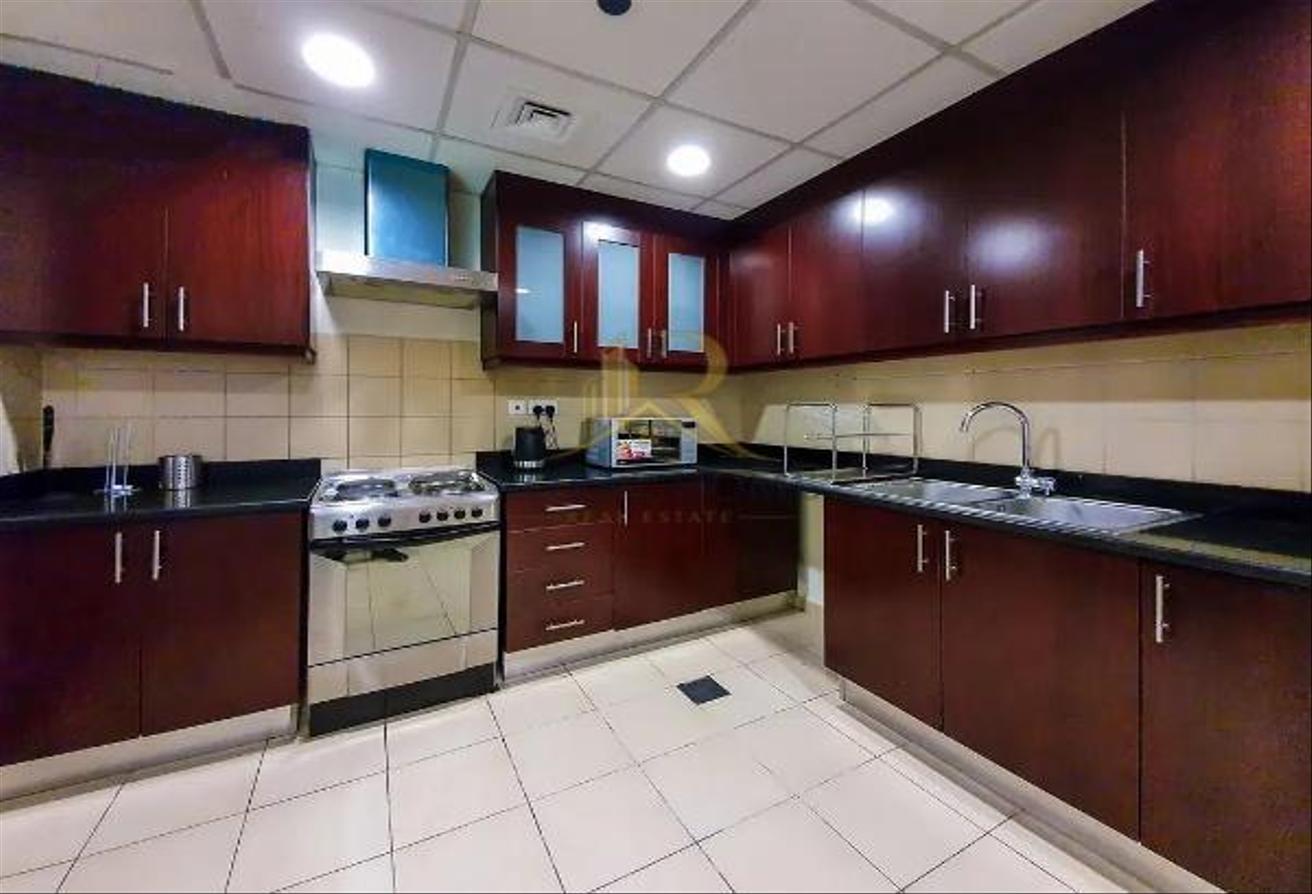 Spacious 3BR|PrimeJBR Location|Exclusive Amenities photo 8
