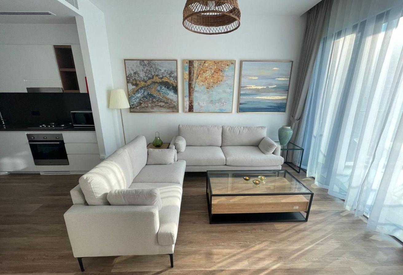 Furnished / Full Marina photo 3