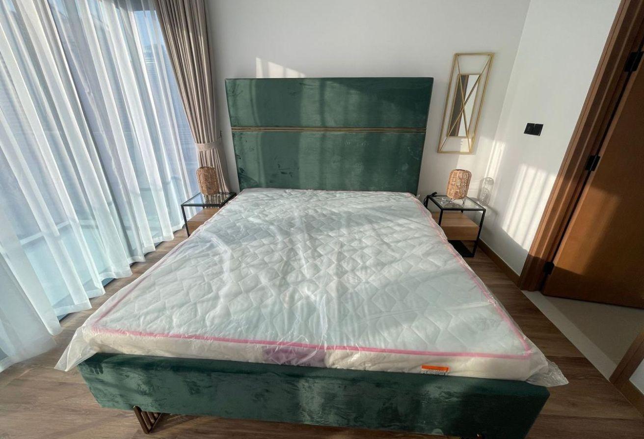 Furnished / Full Marina photo 9