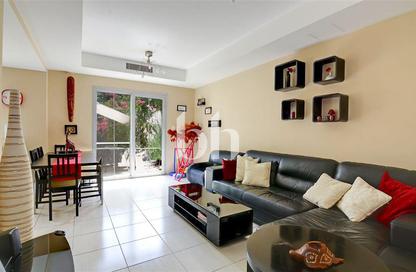 Townhouse - 2 Bedrooms - 3 Bathrooms for rent in Springs 2 - The Springs - Dubai Townhouse - 2 Bedrooms - 3 Bathrooms for rent in Springs 2 - The Springs - Dubai