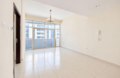 Apartment - 1 - 2 for sale in Royal Residence 1 - Royal Residence - Dubai Sports City - Dubai