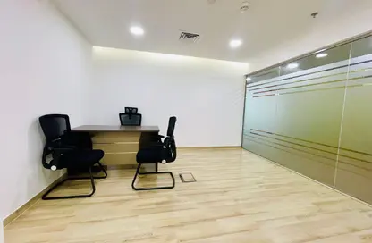 مكتب - استوديو - 2 حمامات للايجار في هانجنج جاردن تاور - الدانه - أبوظبي