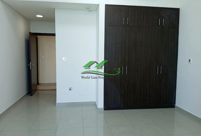 54399782 - صورة العقار 2