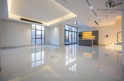 Villa - 5 Bedrooms - 5 Bathrooms for rent in Al Aweer 1 - Al Aweer - Dubai