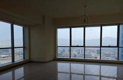 Apartment - 4 - 3 for rent in Julphar Residential Tower - Julphar Towers - Al Nakheel - Ras Al Khaimah