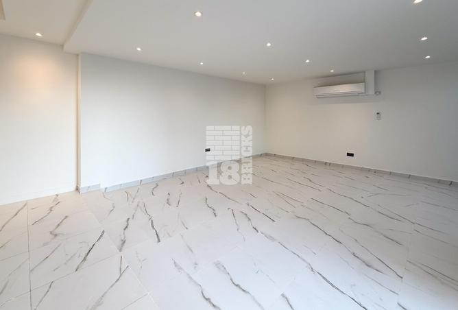 98703668 - Property Image 3