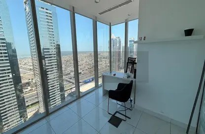 مكتب - استوديو - 1 حمام للايجار في القمة - الخليج التجاري - دبي