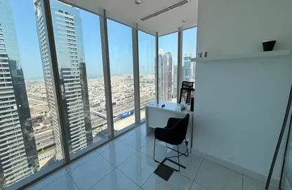 مكتب - استوديو - 1 حمام للايجار في القمة - الخليج التجاري - دبي