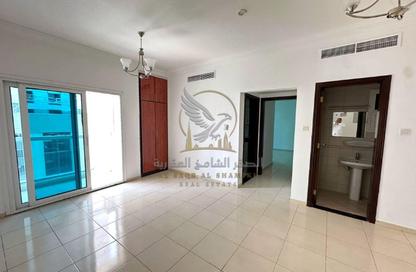 Apartment - 1 - 1 for rent in New Al Taawun Road - Al Taawun - Sharjah