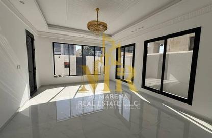 Villa - 5 Bedrooms - 7 Bathrooms for sale in Al Yasmeen 1 - Al Yasmeen - Ajman