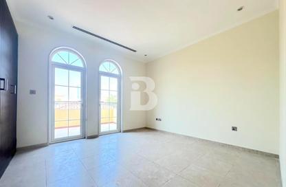 Villa - 3 Bedrooms - 4 Bathrooms for rent in District 7 - Jumeirah Park - Dubai