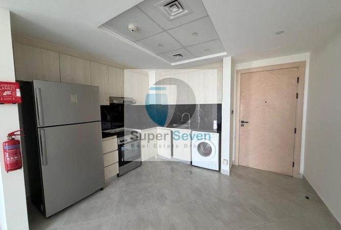 140588010 - Property Image 2