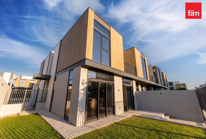 2Oluc89VJho - الصورة الرئيسية للعقار