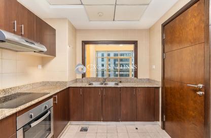 Apartment - 1 - 2 for rent in The Torch - Dubai Marina - Dubai