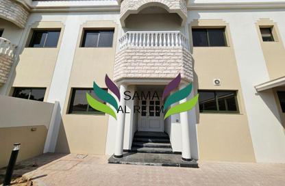 Villa - 5 - 5 for rent in Al Tarad Street - Jumeirah 3 - Jumeirah - Dubai