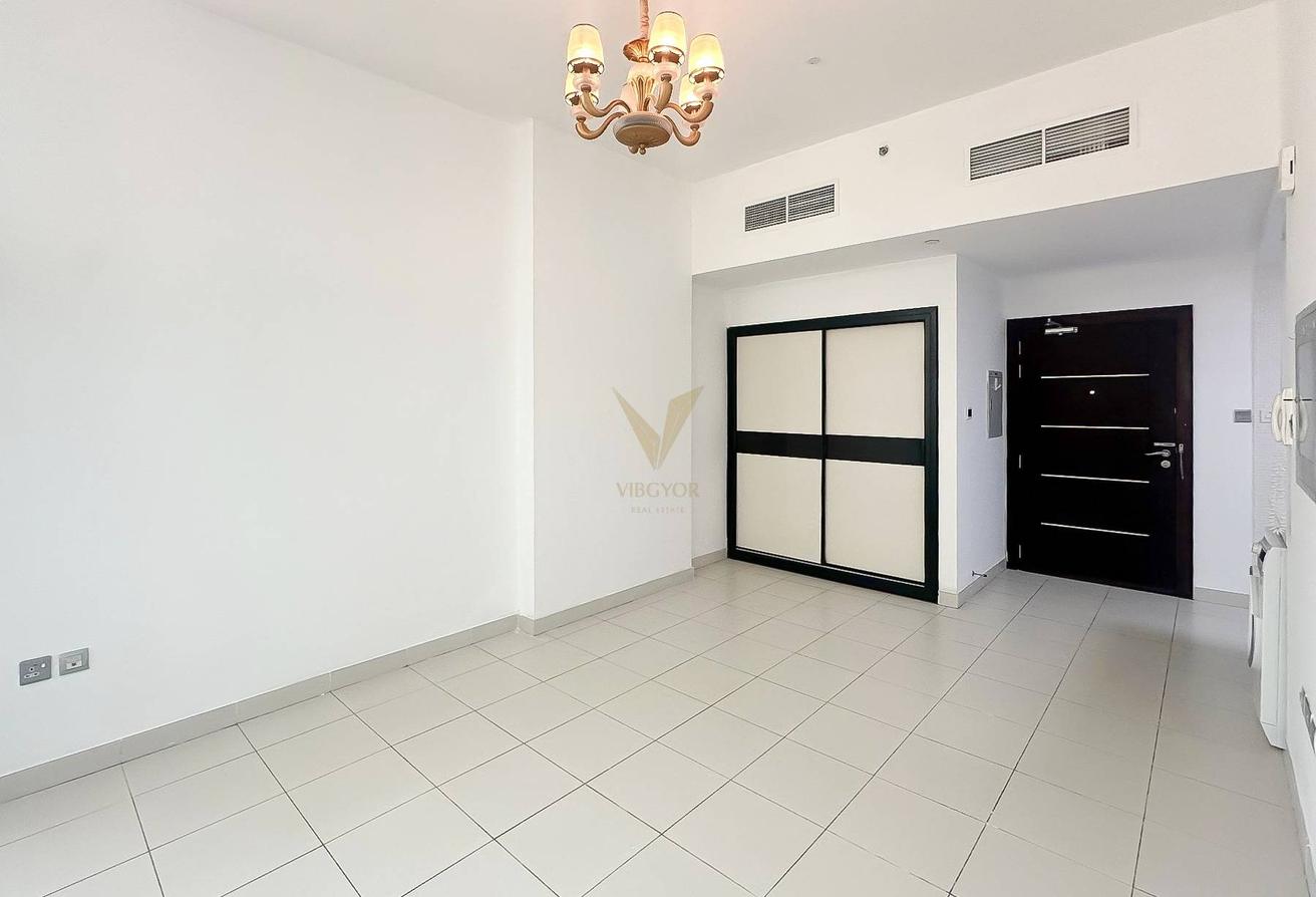 SPACIOUS | SEPARATE KITCHEN | GARDEN VIEW photo 3