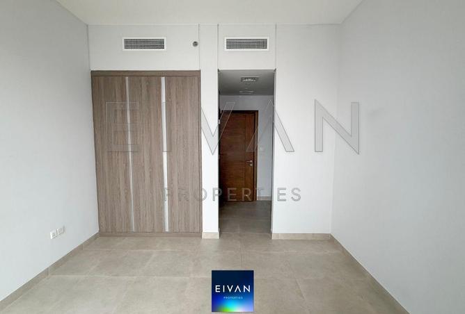 74253816 - Property Image 3