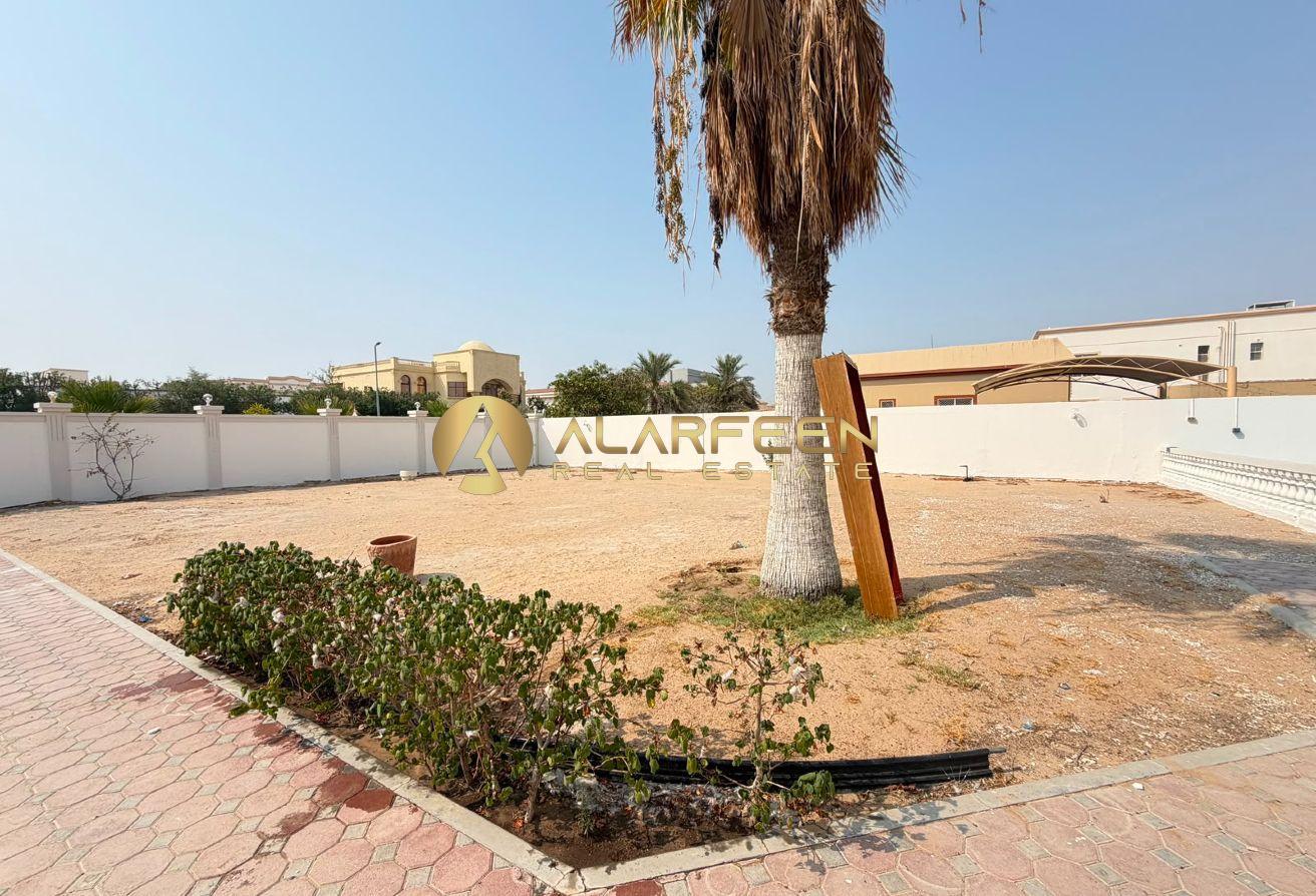 Spacious 7BHK | Unfurnished Unit | Community View photo 29