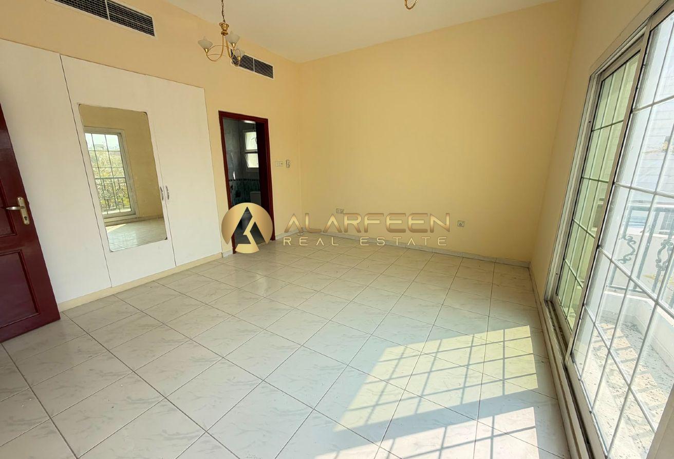 Spacious 7BHK | Unfurnished Unit | Community View photo 12