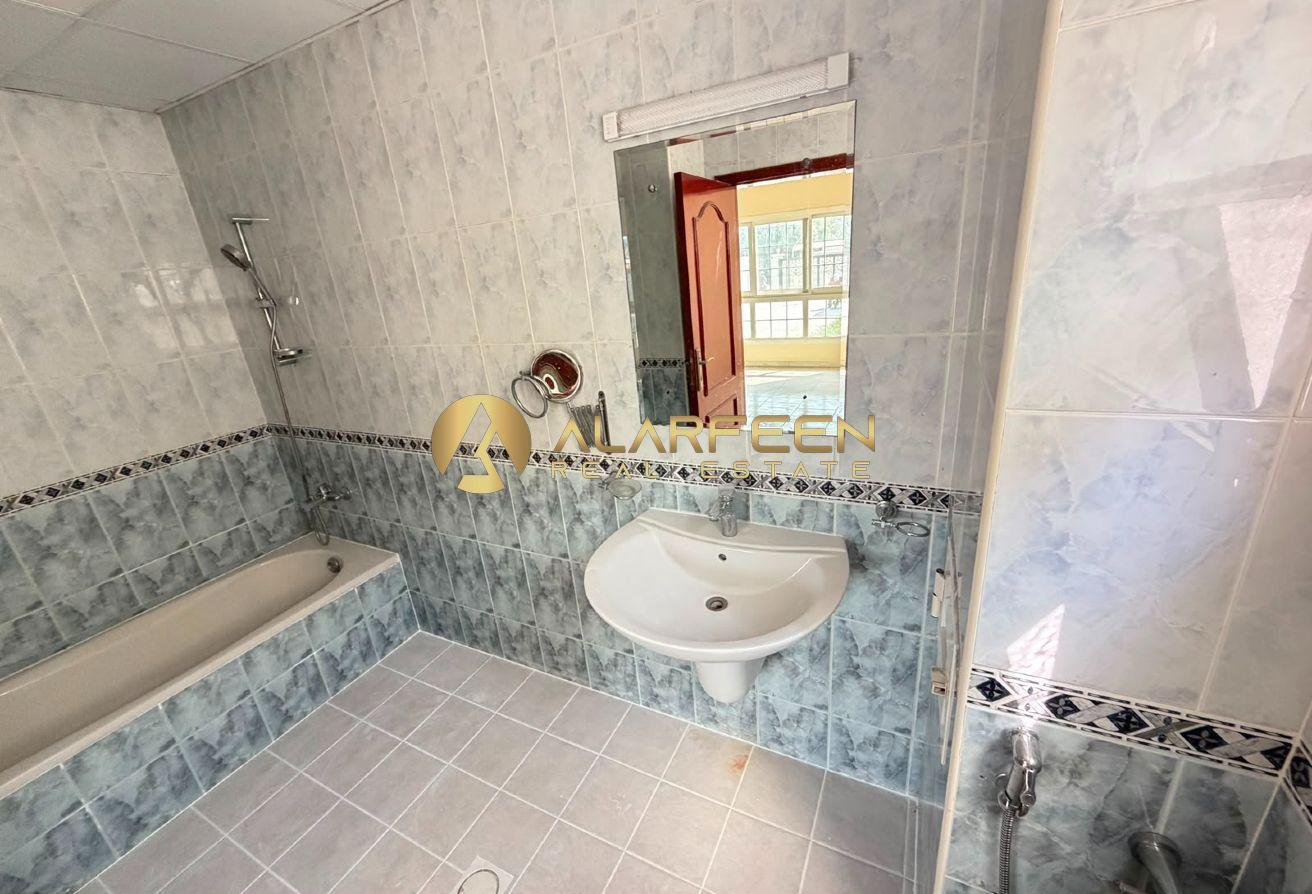 Spacious 7BHK | Unfurnished Unit | Community View photo 11