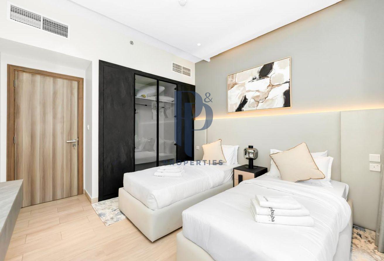 Burj Khalifa and Canal View I Spacious 3BR photo 11