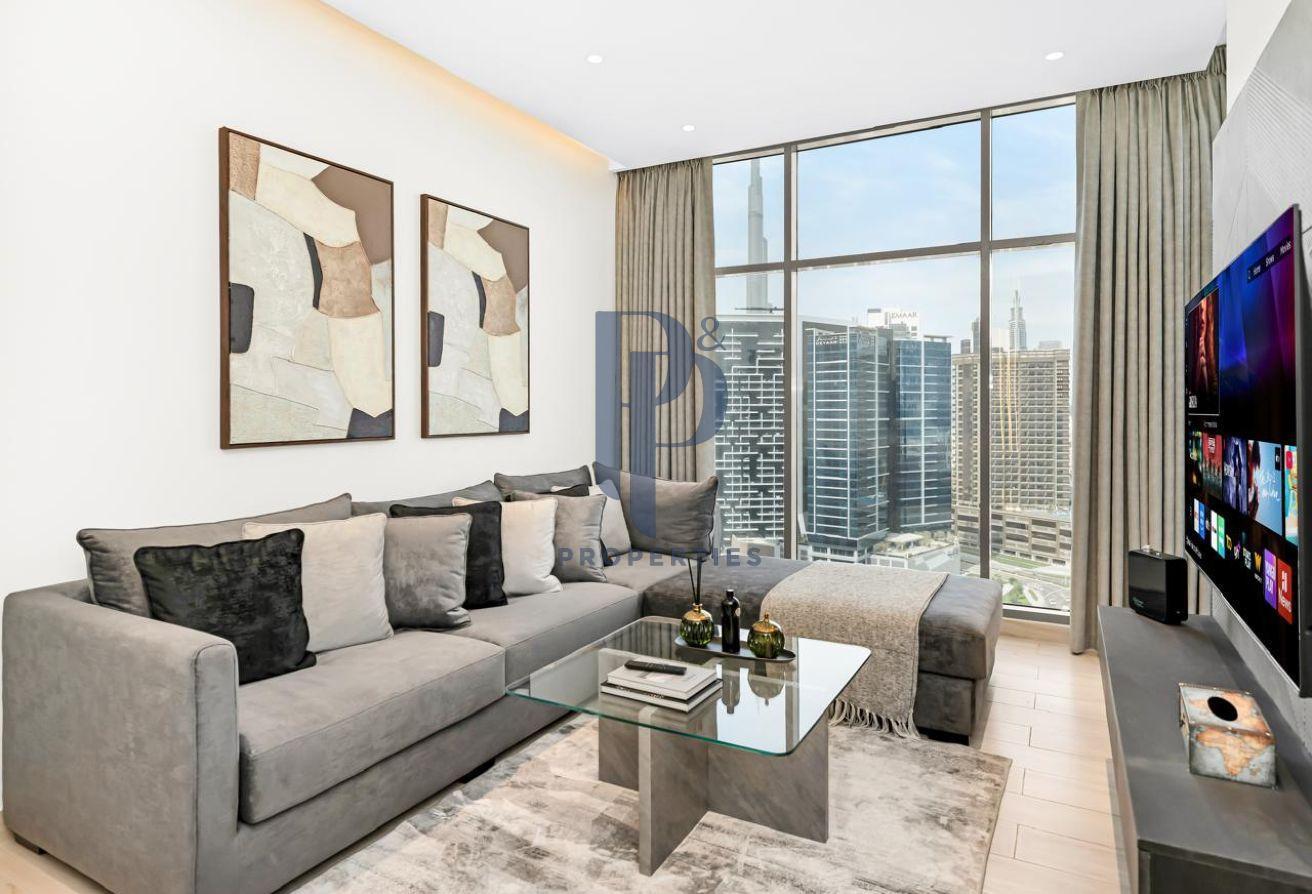Burj Khalifa and Canal View I Spacious 3BR photo 4