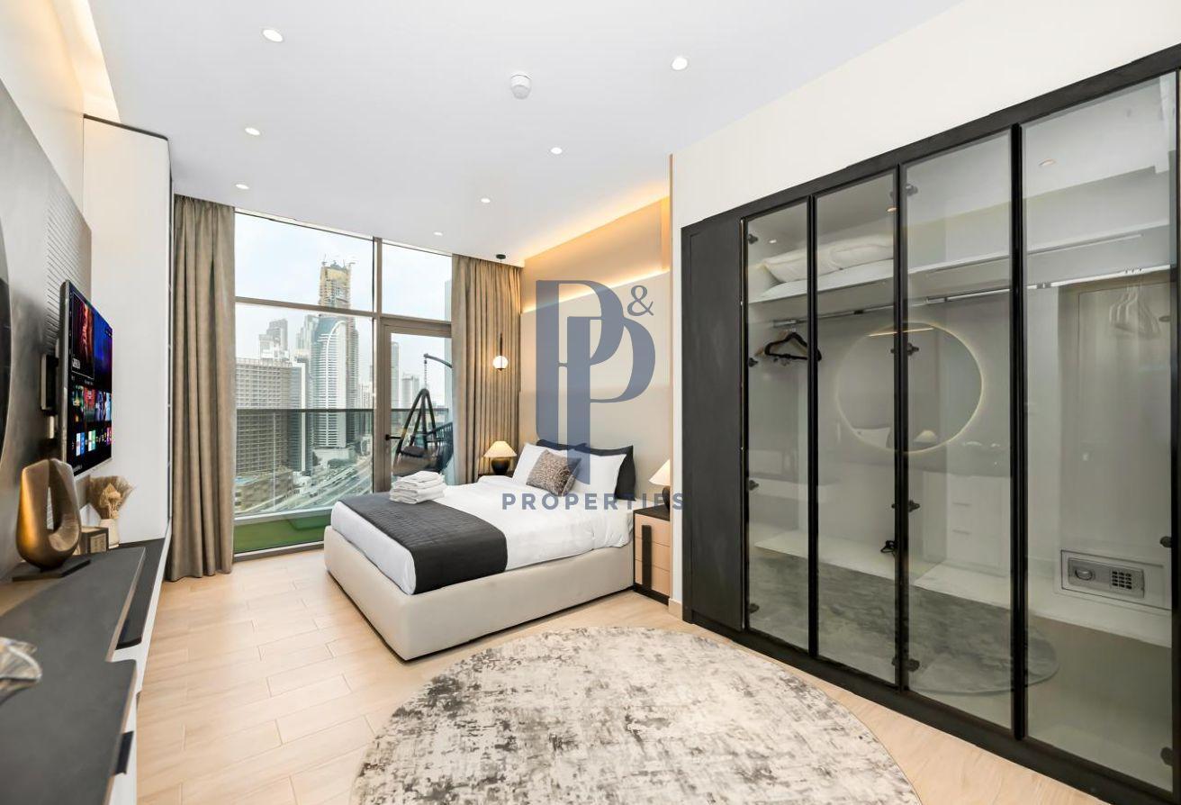 Burj Khalifa and Canal View I Spacious 3BR photo 21