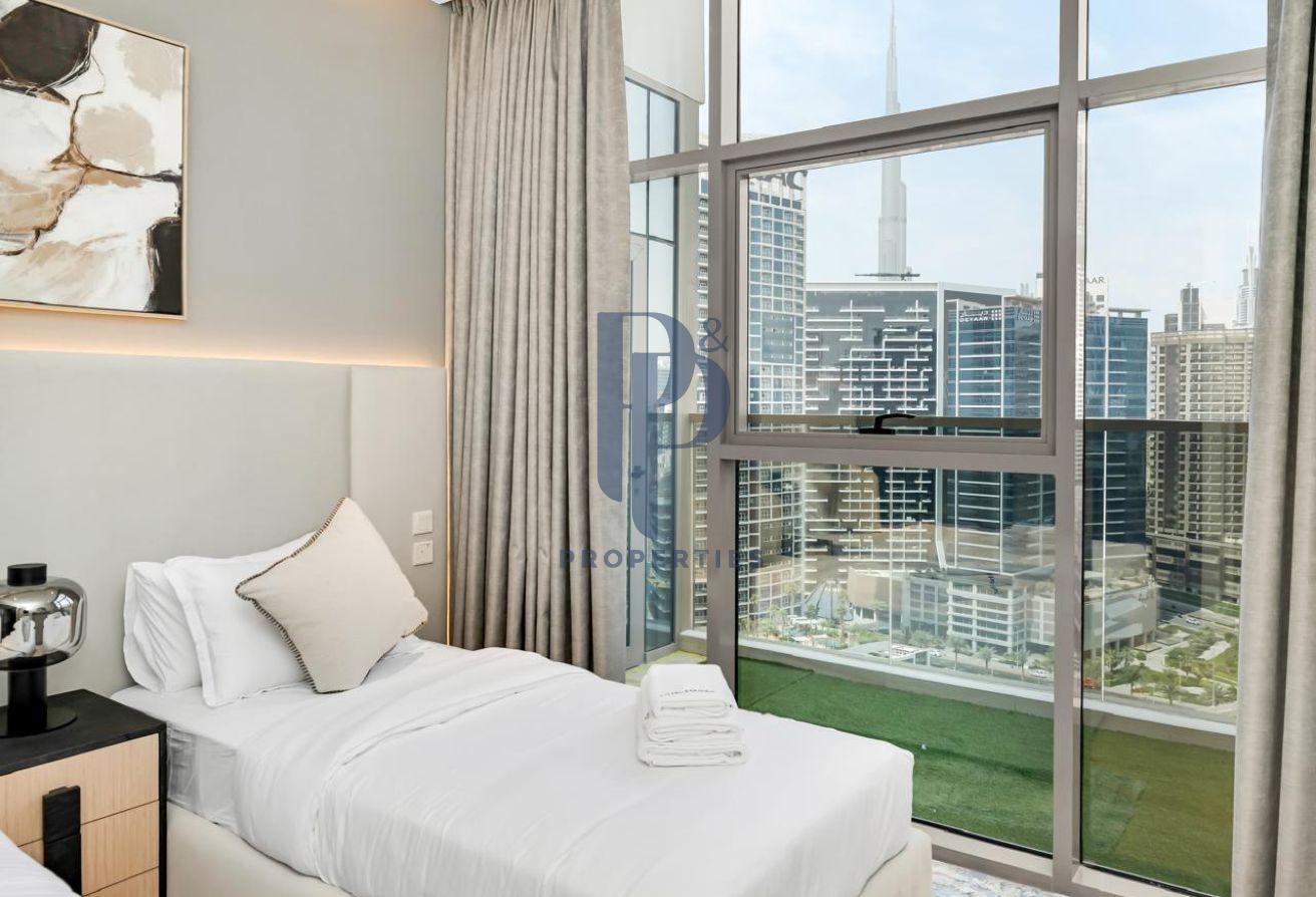 Burj Khalifa and Canal View I Spacious 3BR photo 30