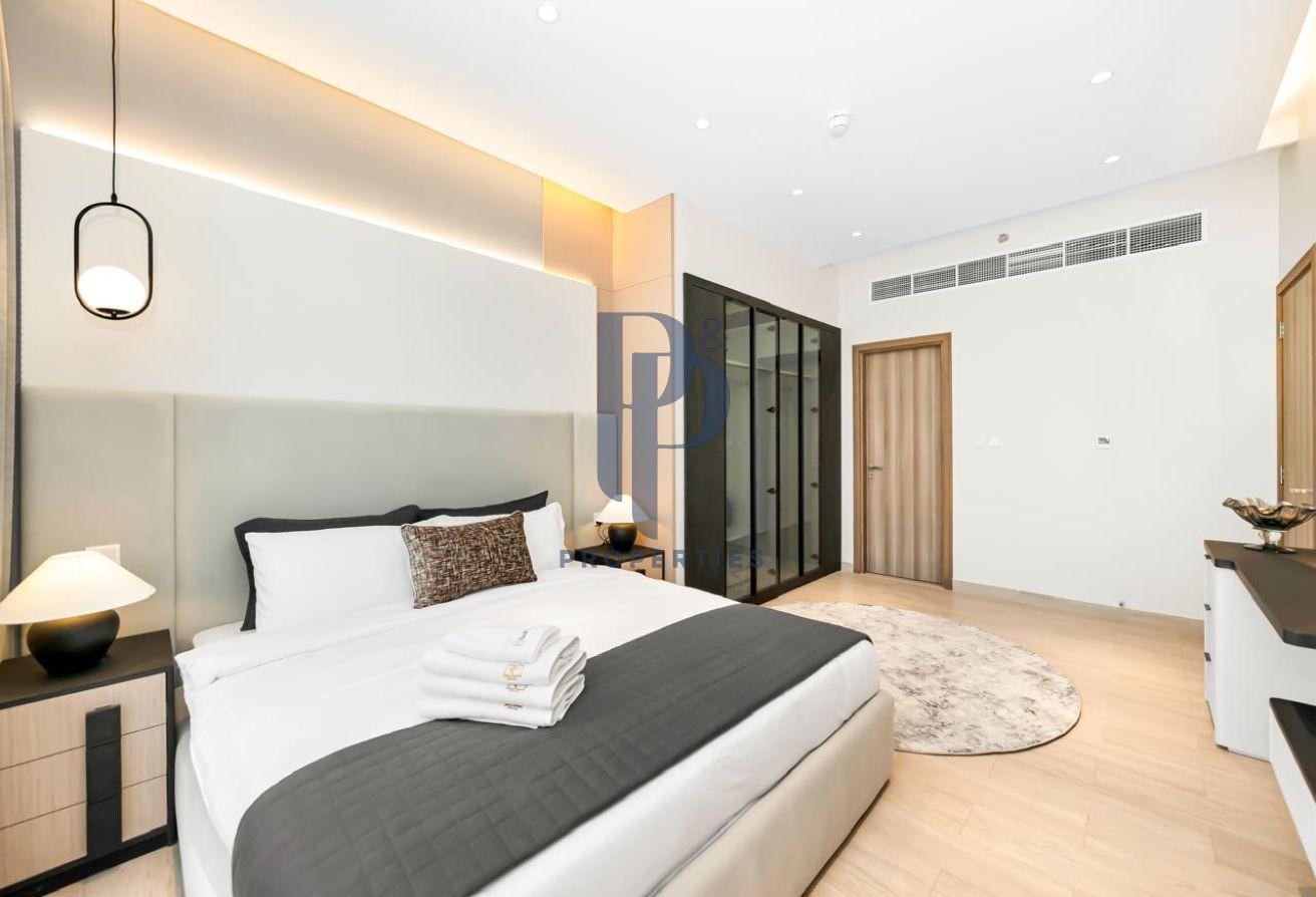 Burj Khalifa and Canal View I Spacious 3BR photo 28