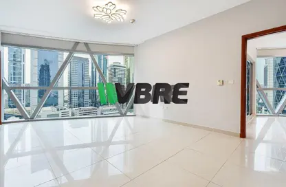 شقة - غرفة نوم - 2 حمامات للايجار في أبراج بارك تاورز - مركز دبي المالي العالمي - دبي