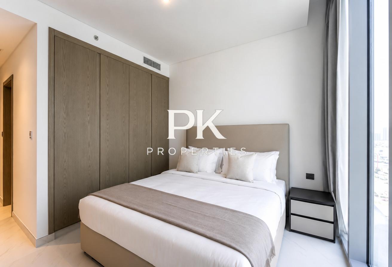 Vacant | Well Priced | Furnished photo 7