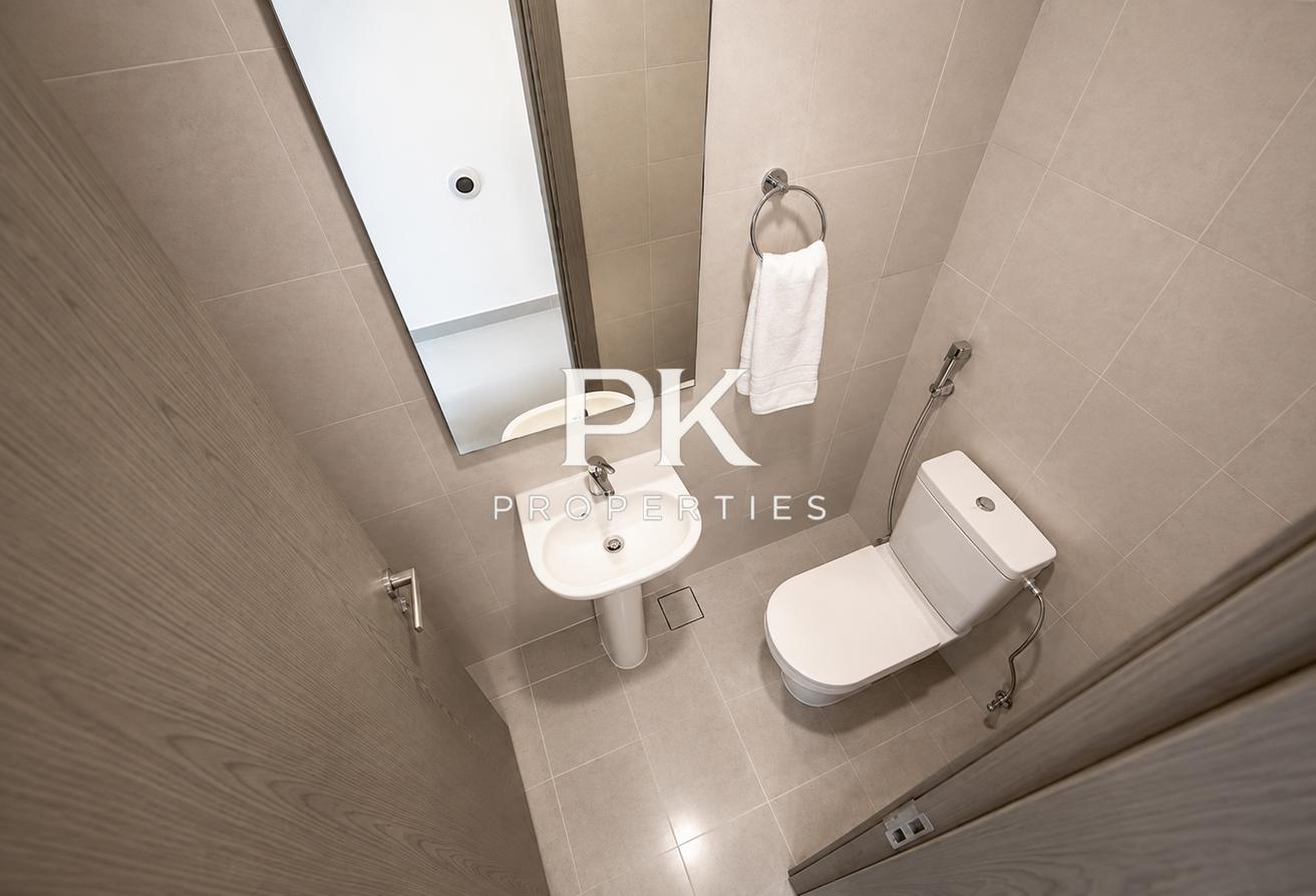 Vacant | Well Priced | Furnished photo 14